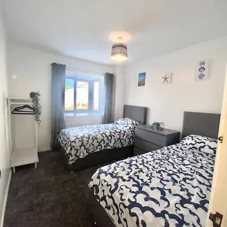 2 Bedroom House In Rhos-On-Sea Exterior photo