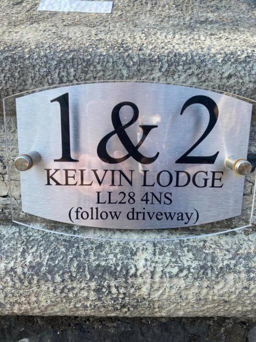 2 Bedroom House In Holiday home *